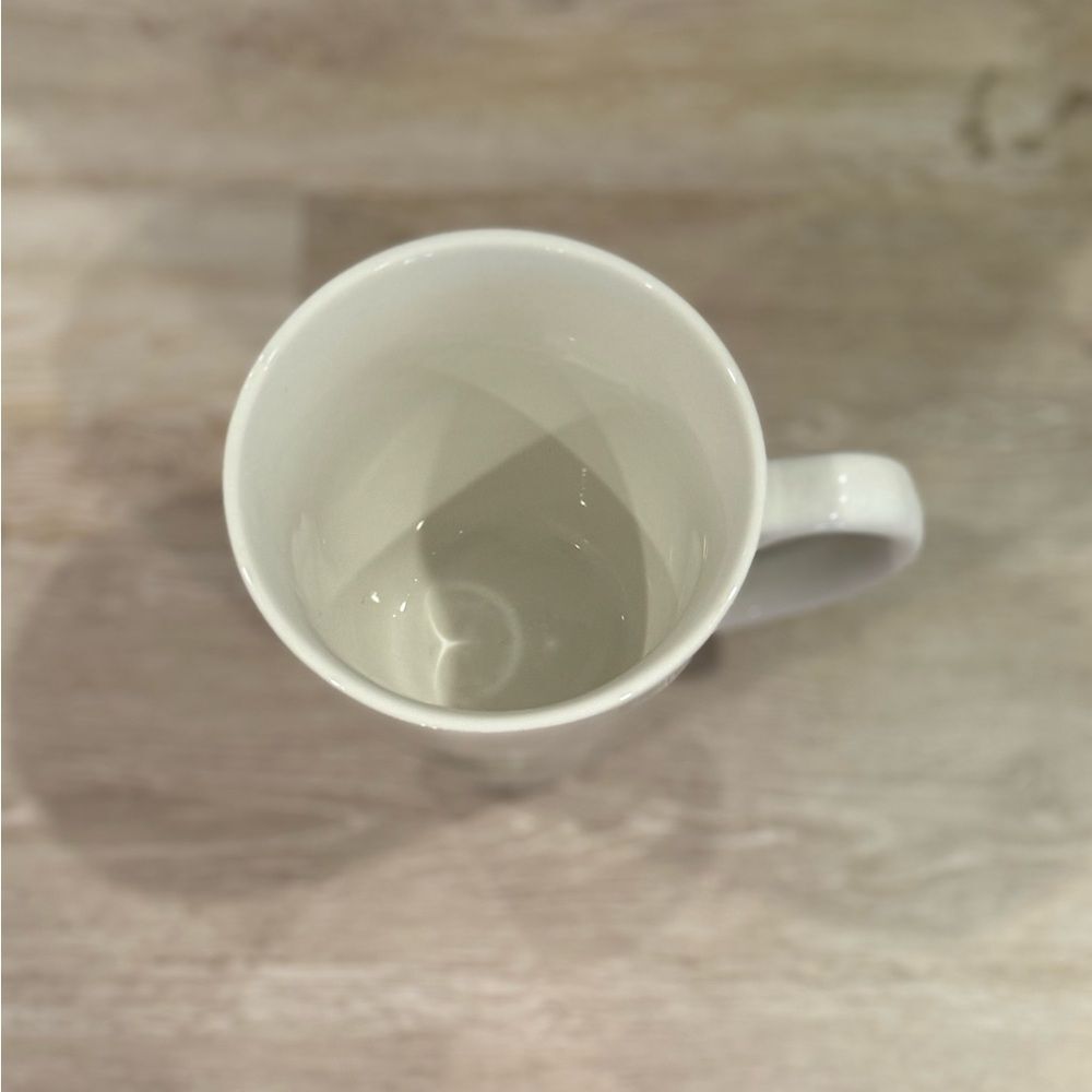 2019 Peanuts Snoopy Christmas Stoneware Mug - Picture 3 of 9